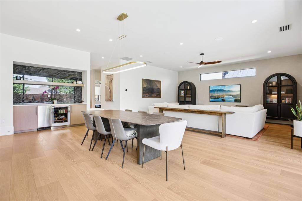 2010 Meadowridge Dr - Photo 7 of 40