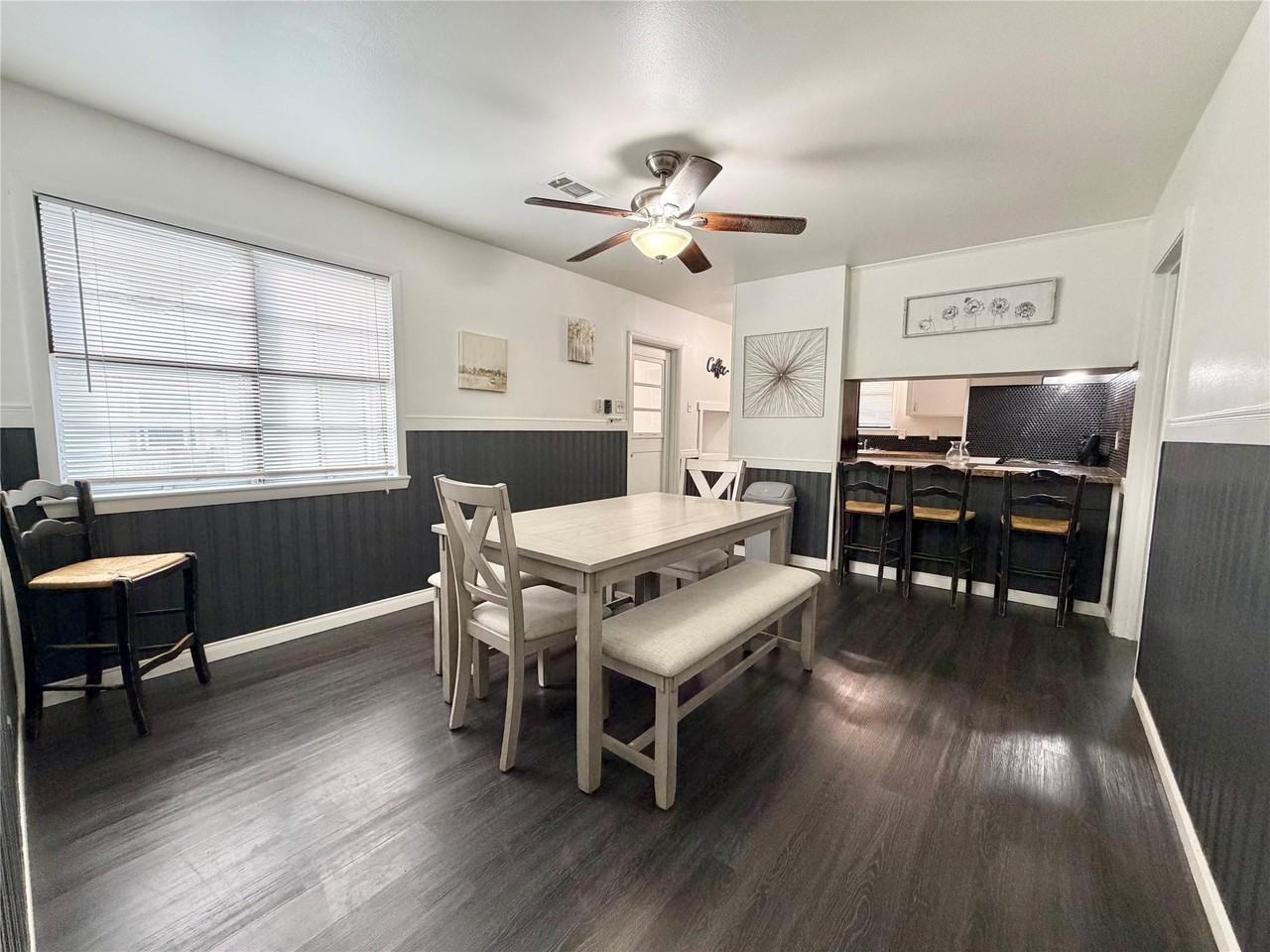 7115 Lewis Dr - Photo 6 of 22