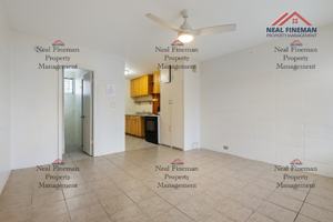 featured image of 909 University Ave #119