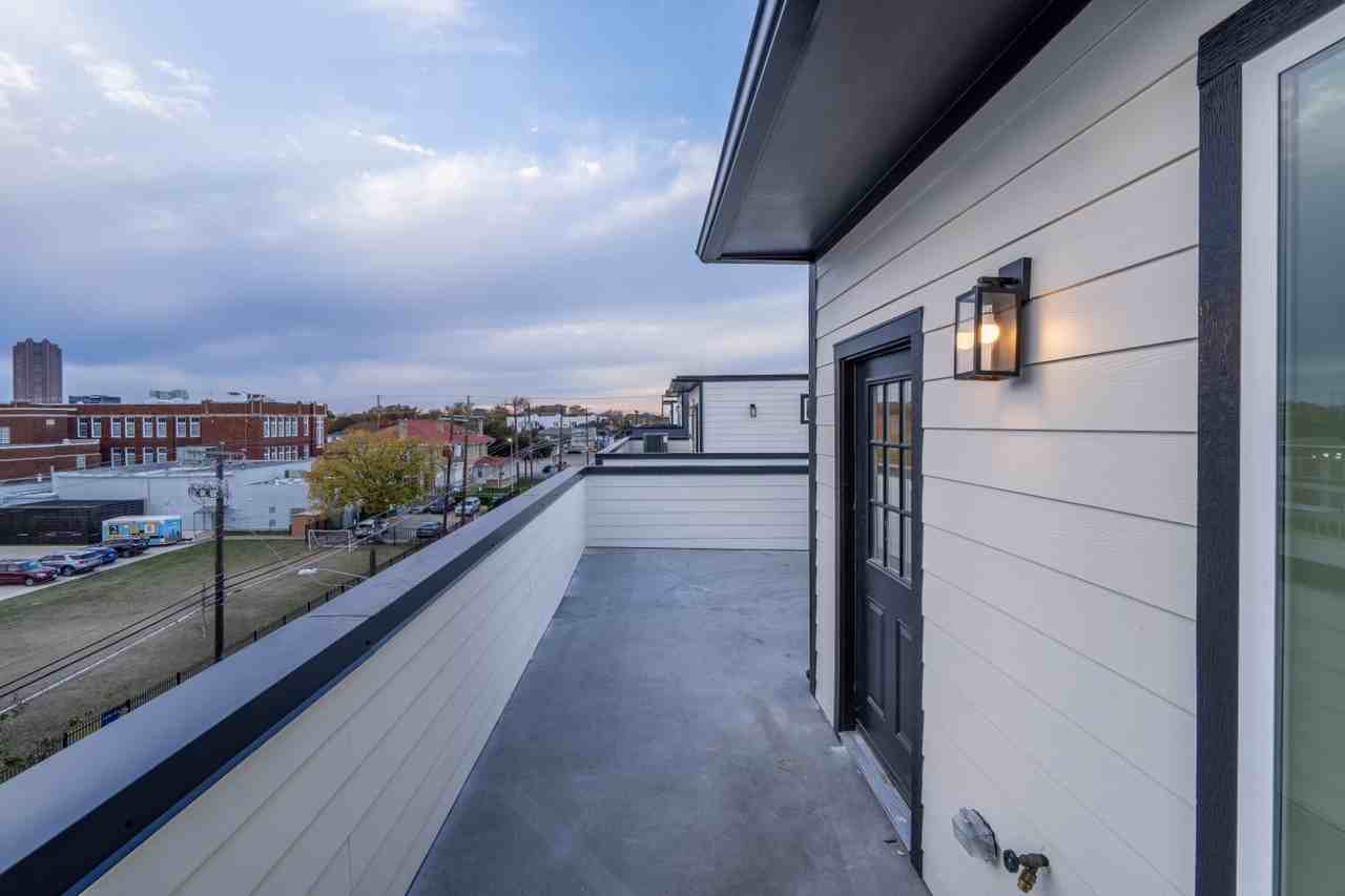 1614 N Fitzhugh Ave #106 - Photo 4 of 37