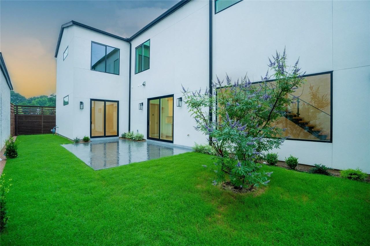 3321 Walchard Court - Photo 2 of 47