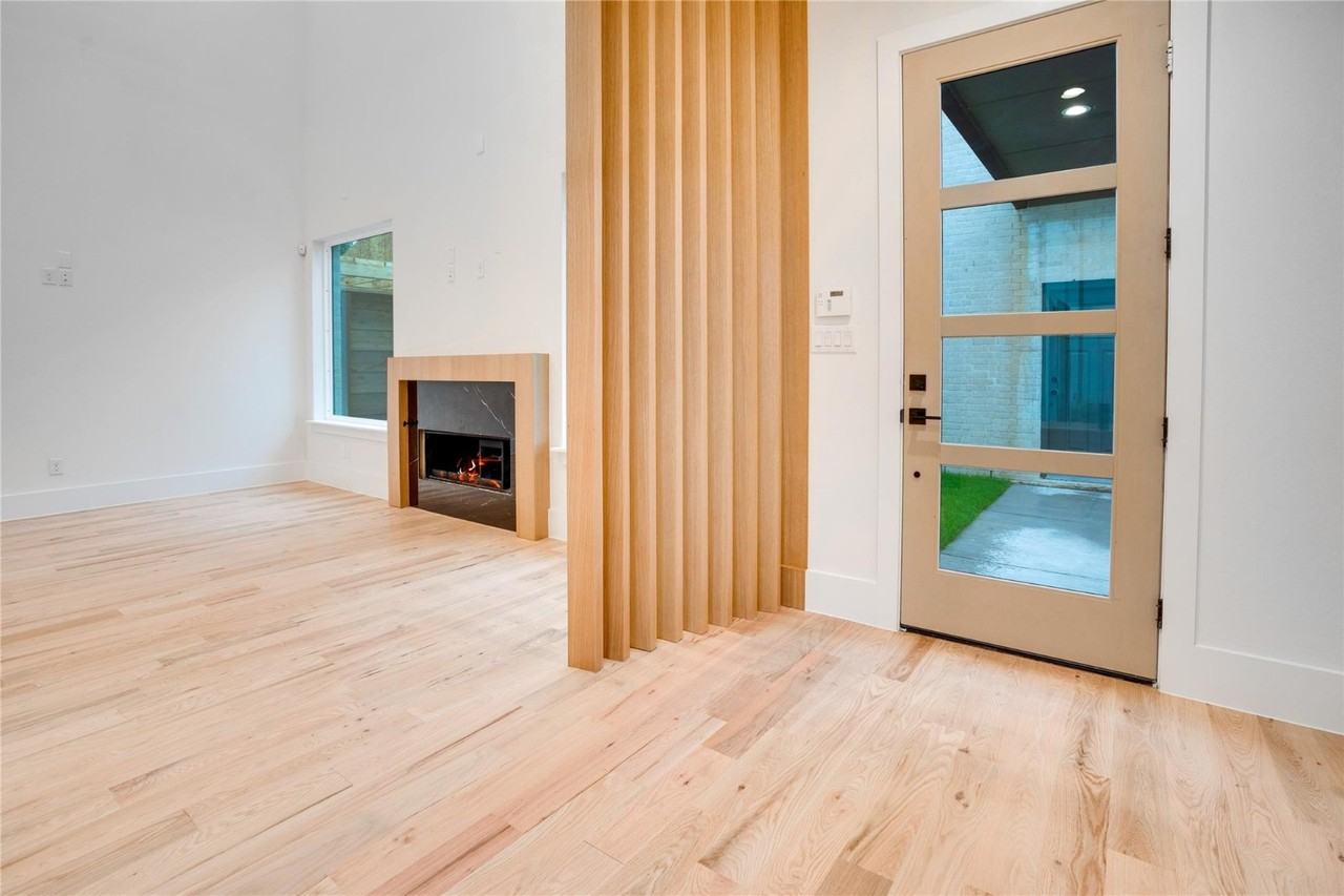 3321 Walchard Court - Photo 6 of 47