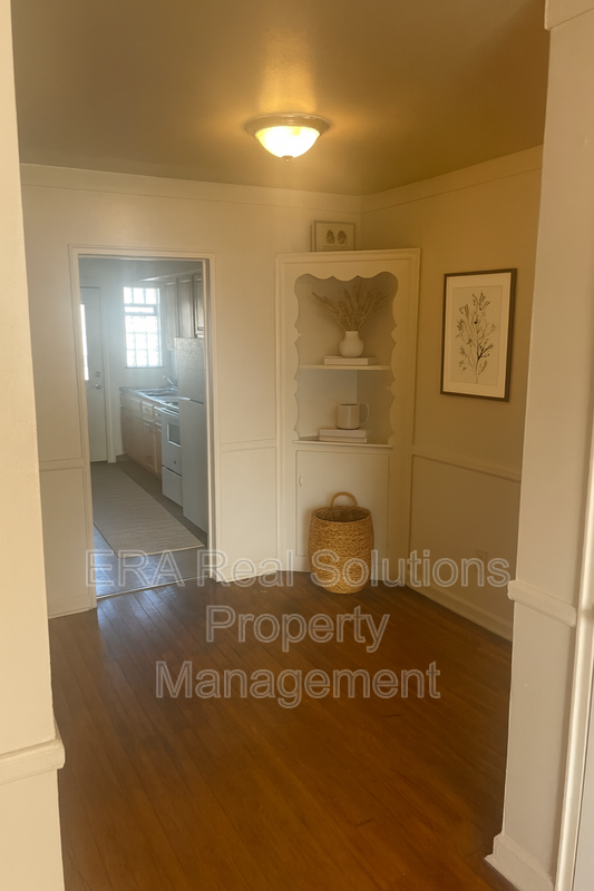 371 Mayfair Blvd - Photo 5 of 6