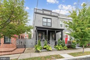 featured image of 608 Roxboro Pl Nw