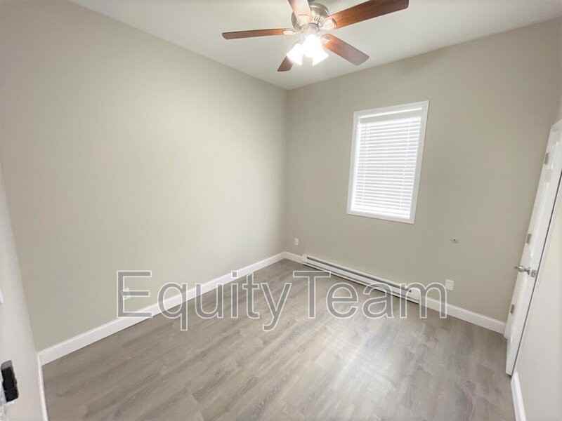 4723 Peabody Avenue #01 - Photo 7 of 8