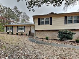 featured image of 1431 Lantana Dr