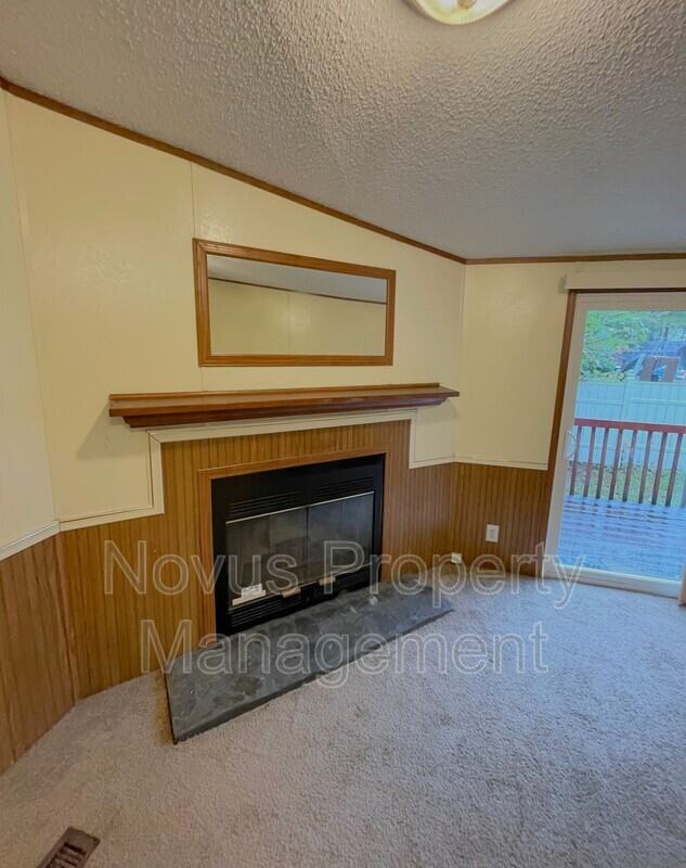 310 Terrace Rdg - Photo 4 of 9