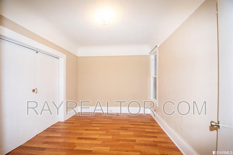 3175 24th Street - Photo 4 of 10