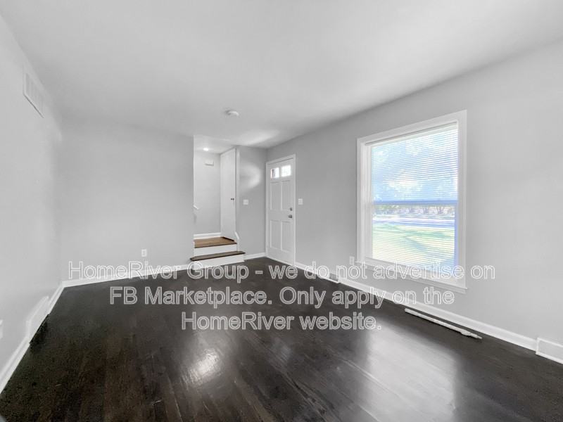 6634 Metcalf Ave - Photo 4 of 21