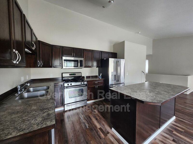 17488 Fire Eagle Way - Photo 2 of 9