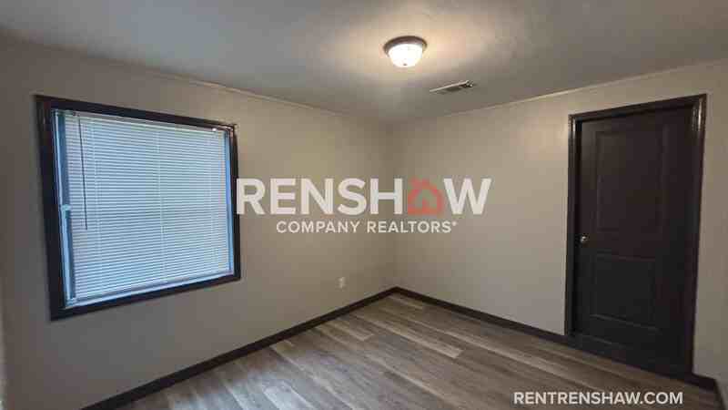 8193 Leighton Ln - Photo 5 of 18