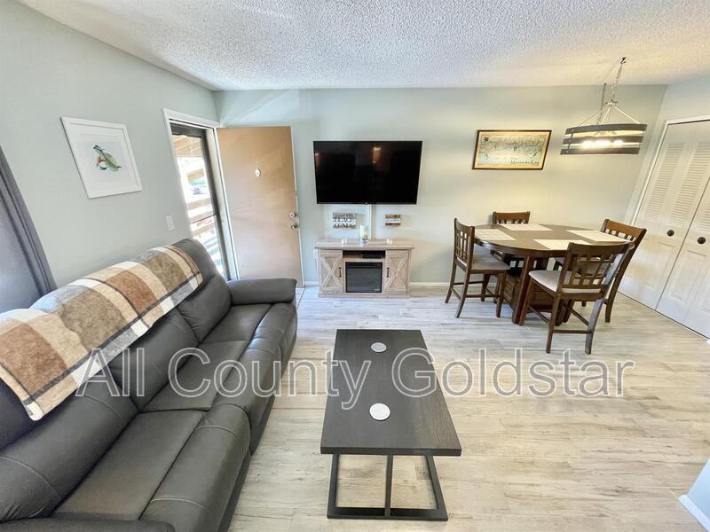 25 Quails Run Blvd #8 - Photo 2 of 13