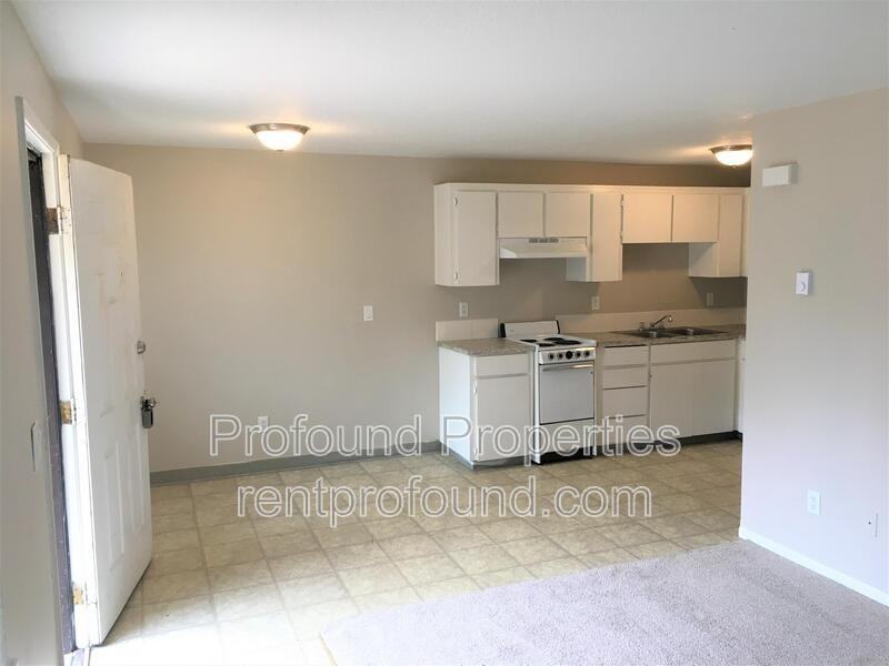 221 Southeast 12th Avenue - Photo 3 of 13