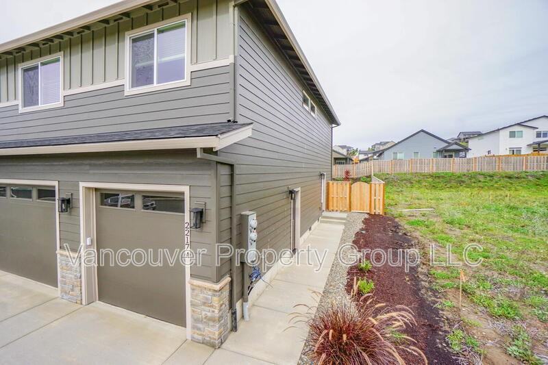 2217 East Juniper Circle #A - Photo 2 of 25