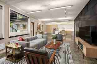 2562 Dexter Ave N - Photo 1 of 1