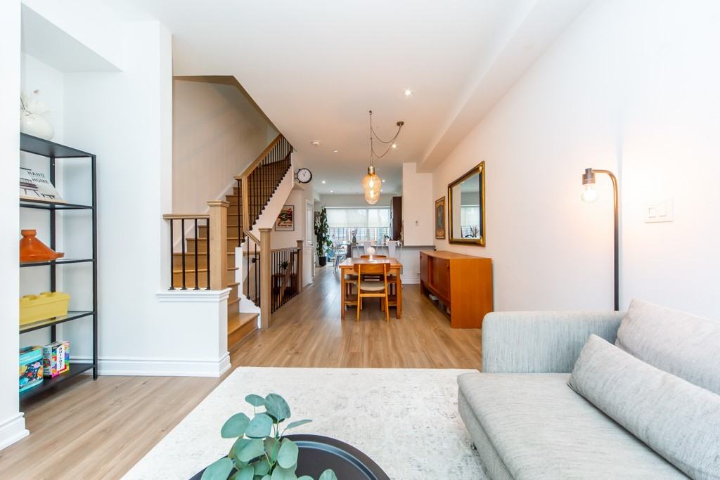 Ossington Ave & Dupont St - Photo 3 of 22