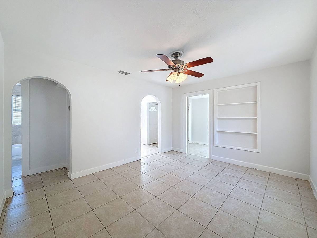 1844 27th Street South - Photo 3 of 10