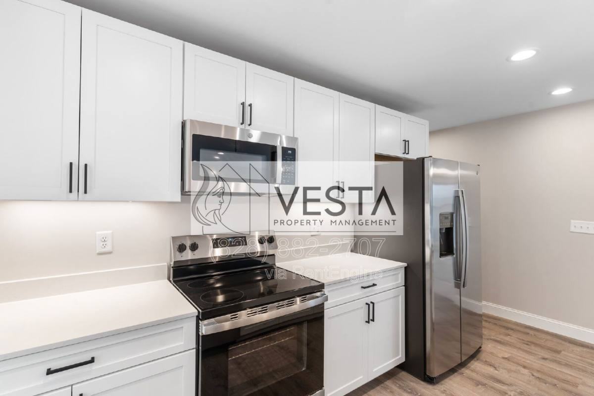 16 Meadows Town Rd - Photo 3 of 10