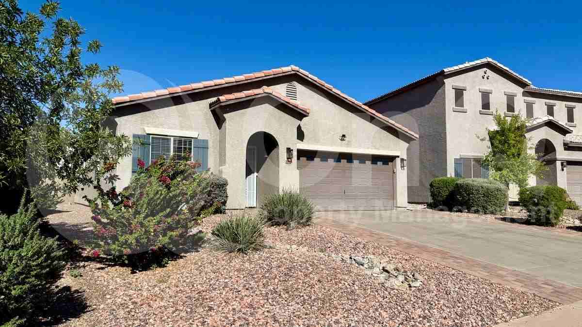 3772 Whitman Drive - Photo 2 of 10