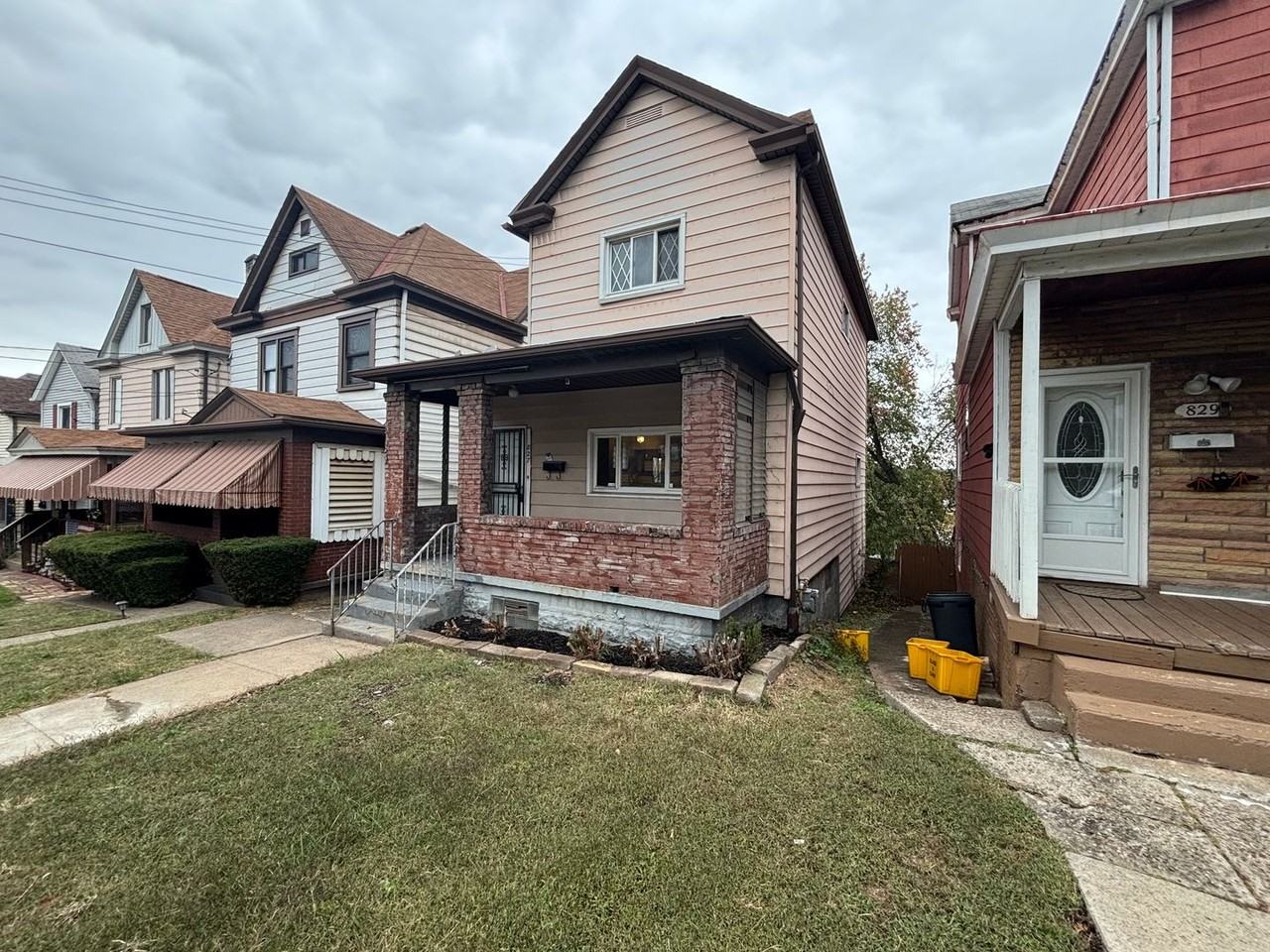 827 East 10th Avenue - Photo 3 of 27