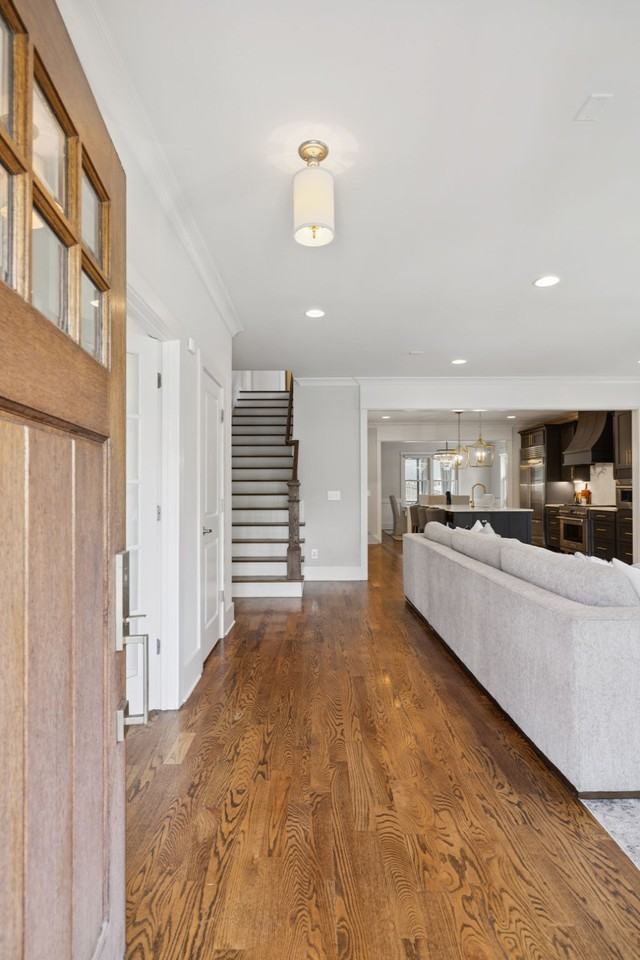 2310 Vaulx Ln - Photo 7 of 50