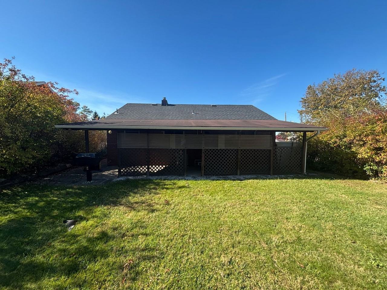 214 Mcmasters Dr - Photo 4 of 30