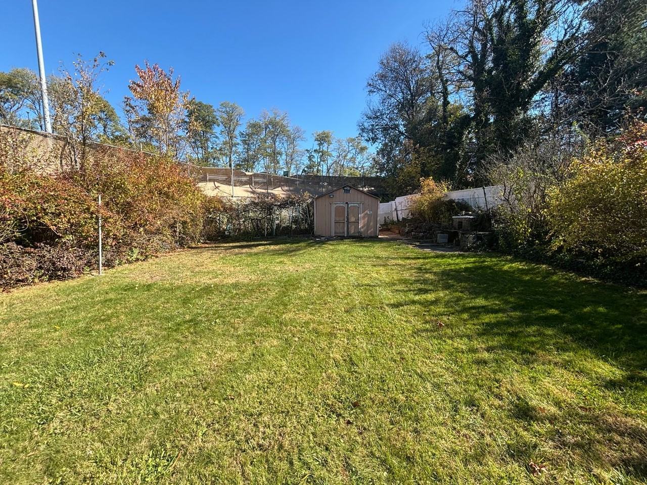 214 Mcmasters Dr - Photo 5 of 30