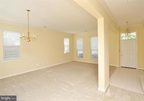 13800 Custis Sq - Photo 6 of 24