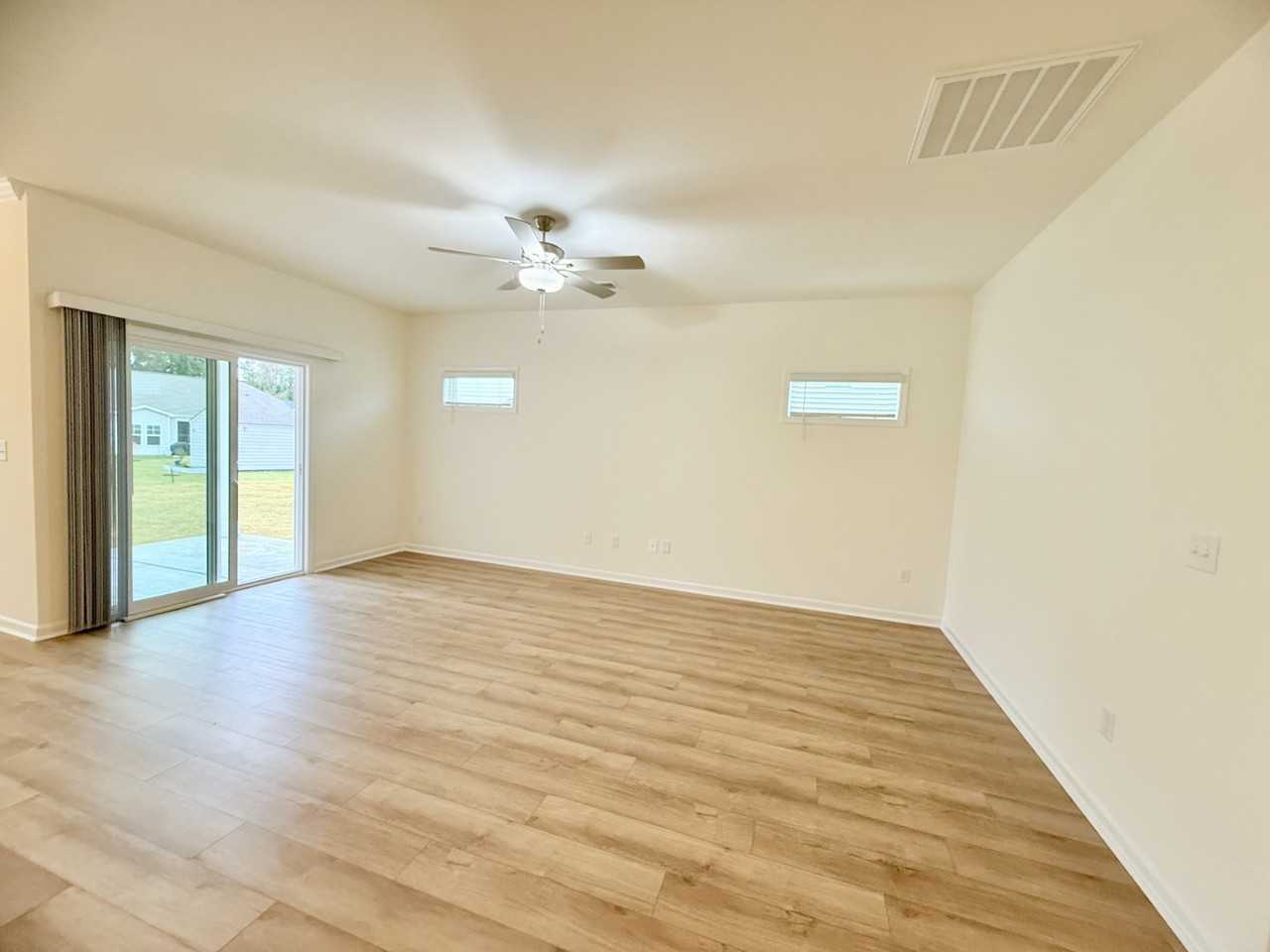 545 Honeyhill Lane - Photo 3 of 32