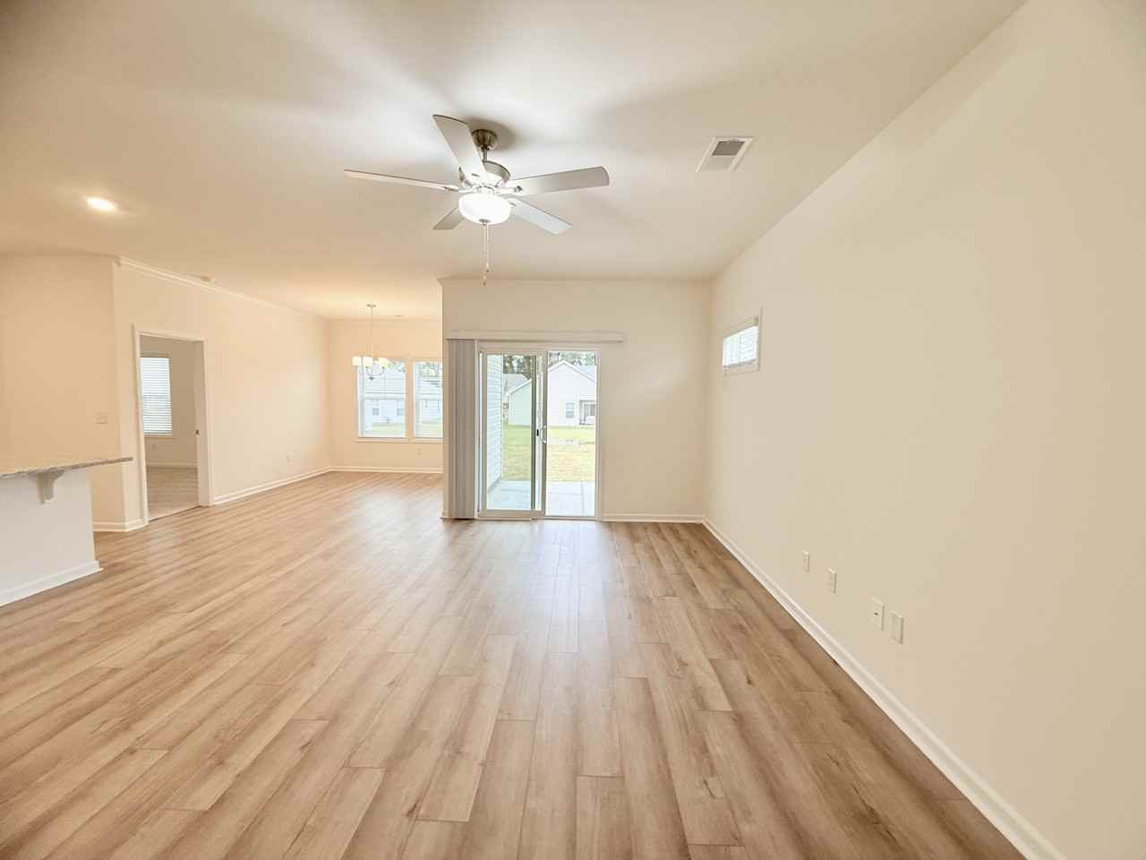 545 Honeyhill Lane - Photo 4 of 32