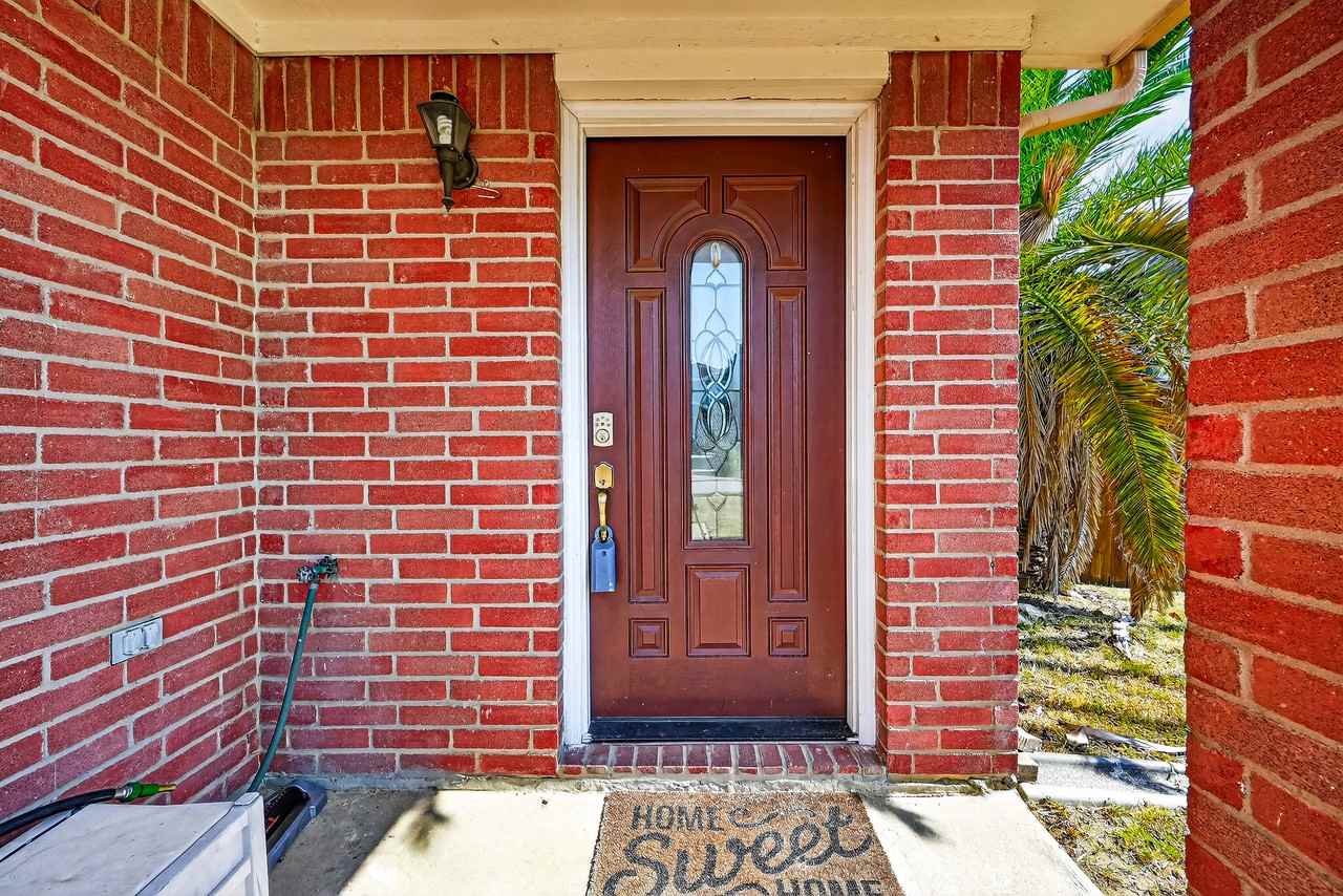 11902 Rolling Stream Dr - Photo 6 of 47