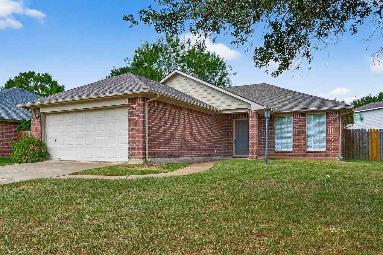 18402 Willow Moss Dr - Photo 4 of 39