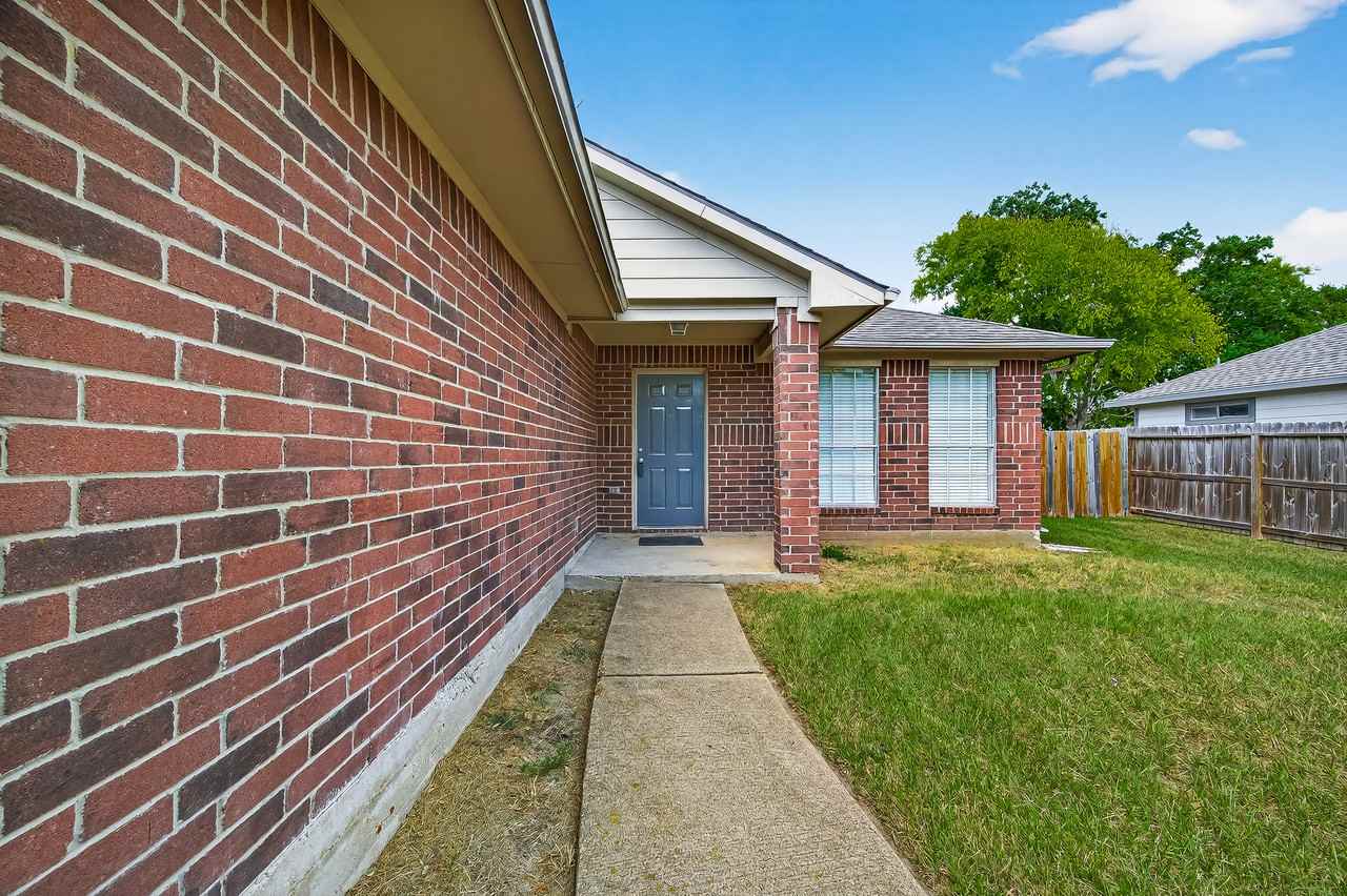 18402 Willow Moss Dr - Photo 6 of 39