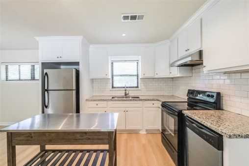 3103 Maysel St - Photo 6 of 24