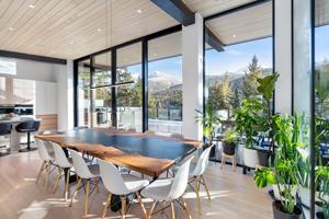 featured image of Emerald Dr