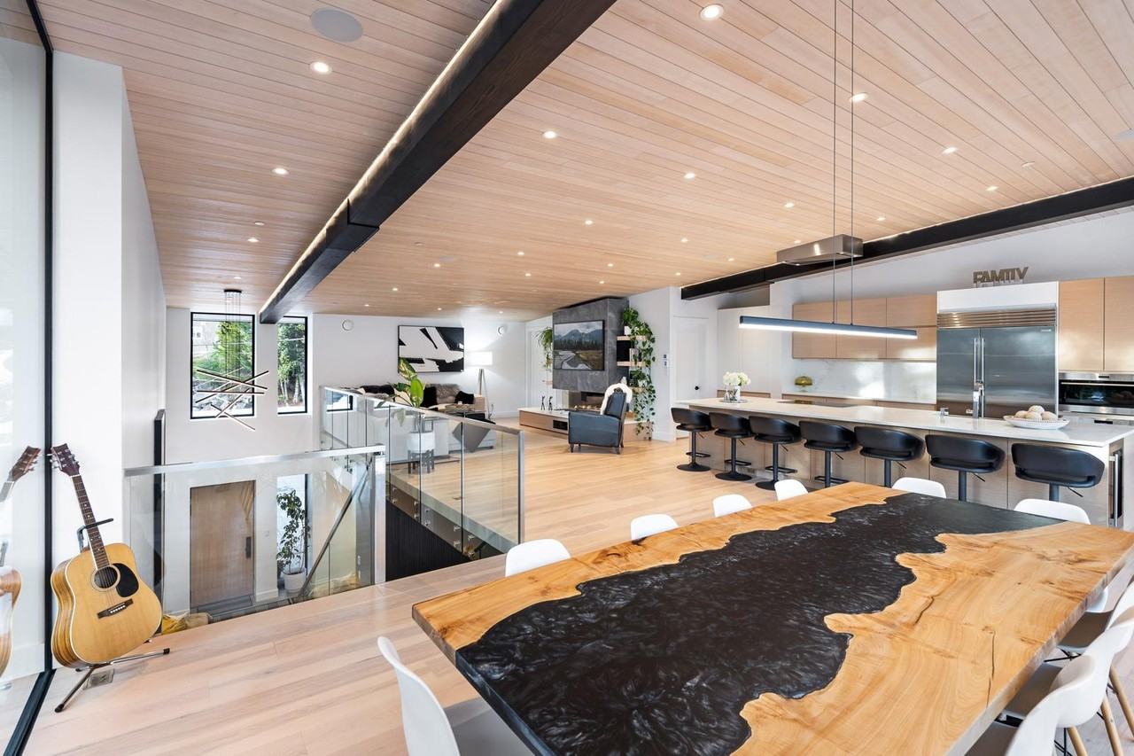 9143 Emerald Drive - Photo 2 of 24