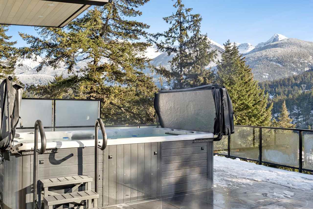 9143 Emerald Drive - Photo 7 of 24