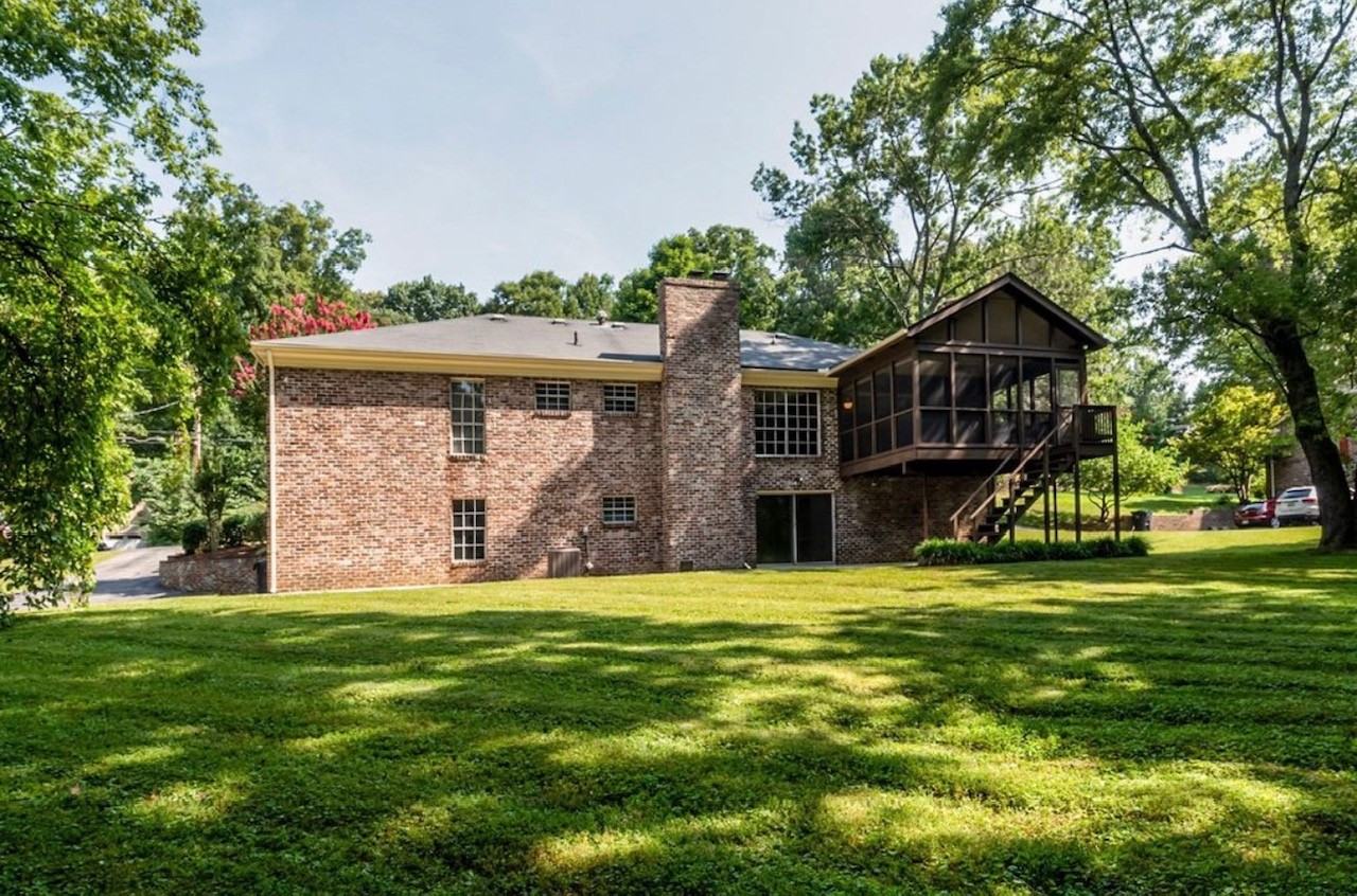 8120 Ainsworth Dr - Photo 2 of 21