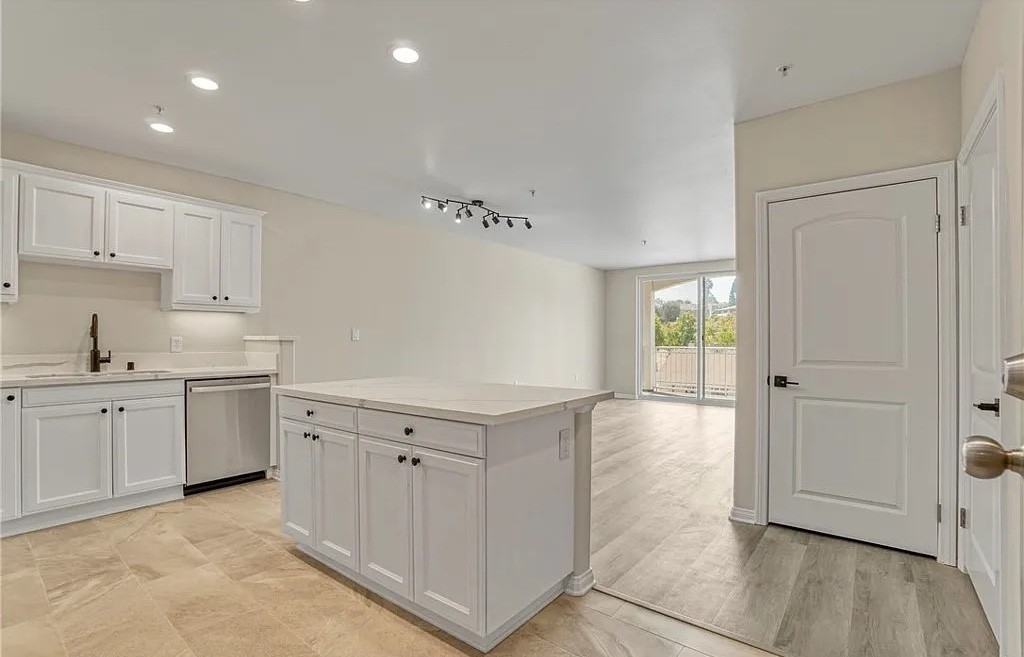 3740 Santa Rosalia Dr - Photo 3 of 26