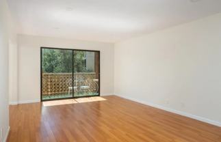 370 N Civic Dr - Photo 1 of 1