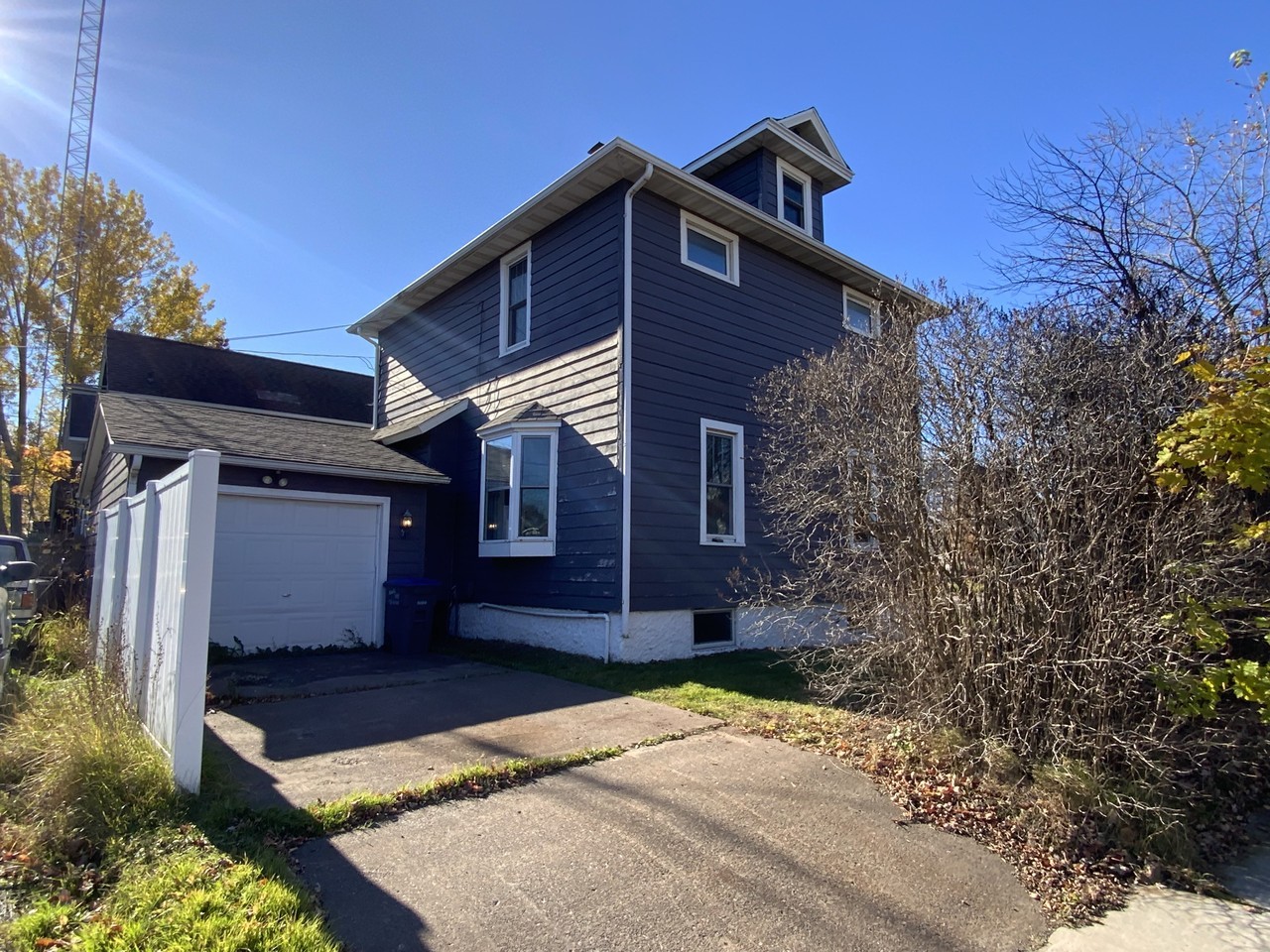 1902 Lamborn Ave - Photo 2 of 17