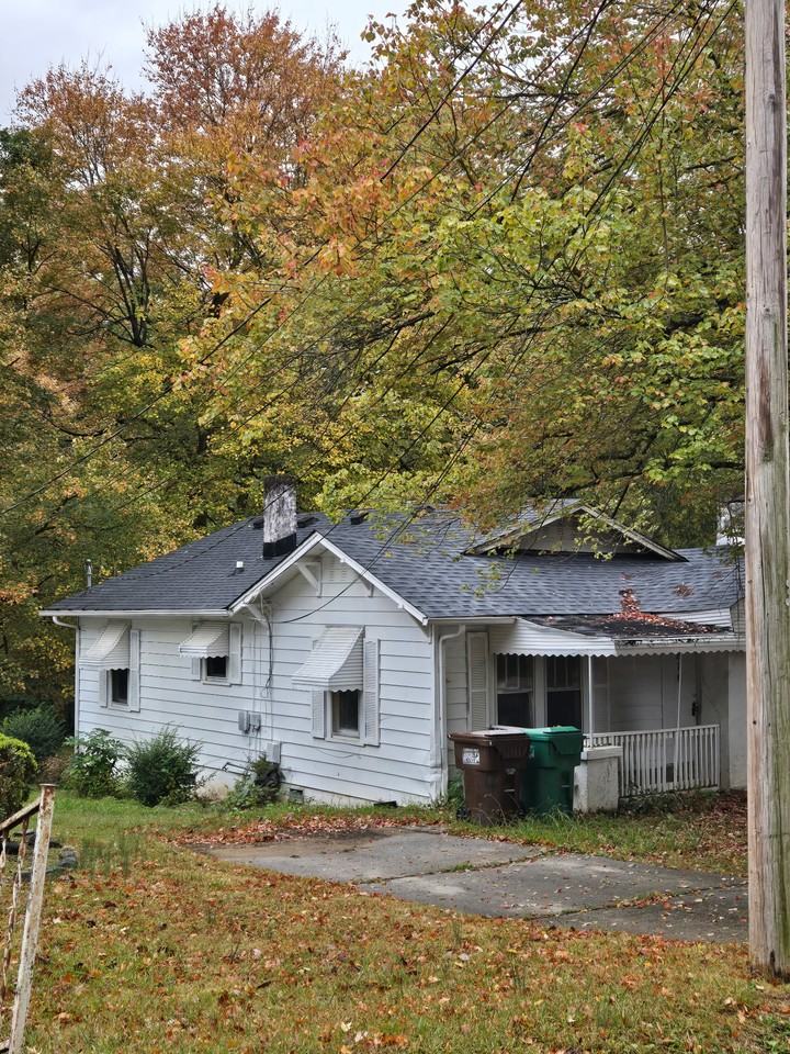 814 Willow Pl - Photo 2 of 20