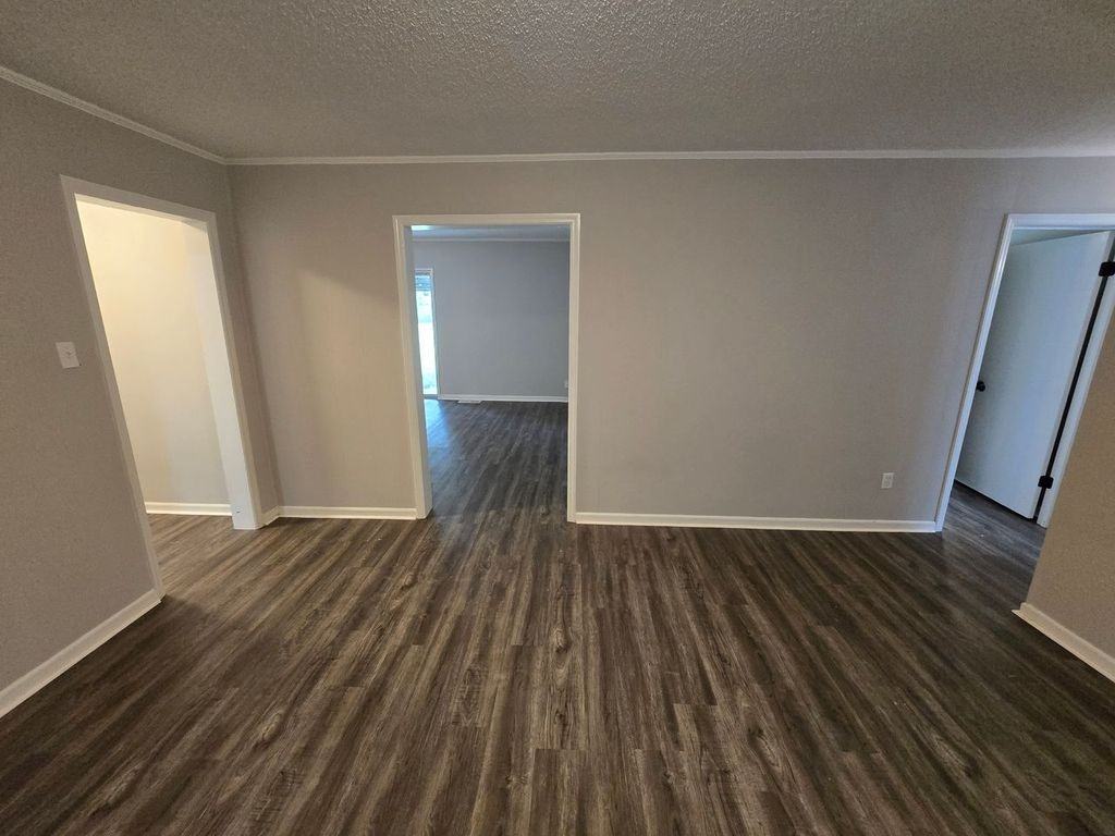 220 Mckinley St - Photo 2 of 18