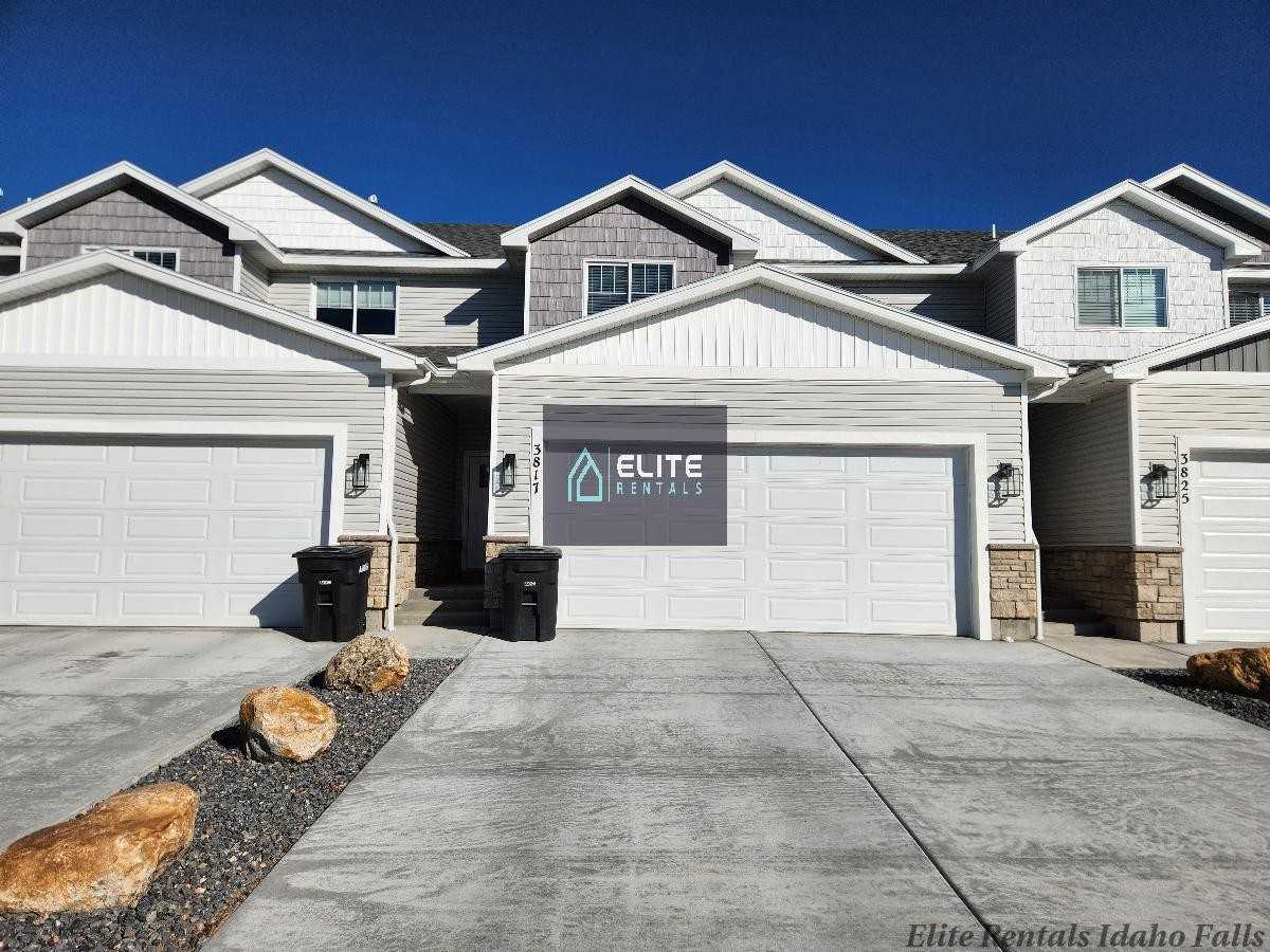 3817 Judy Street - Photo 3 of 24