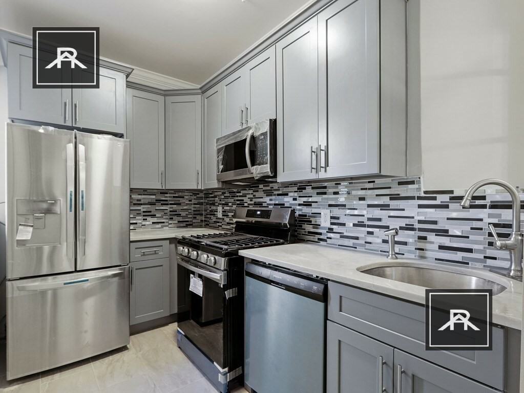 331 Saint Paul St #1