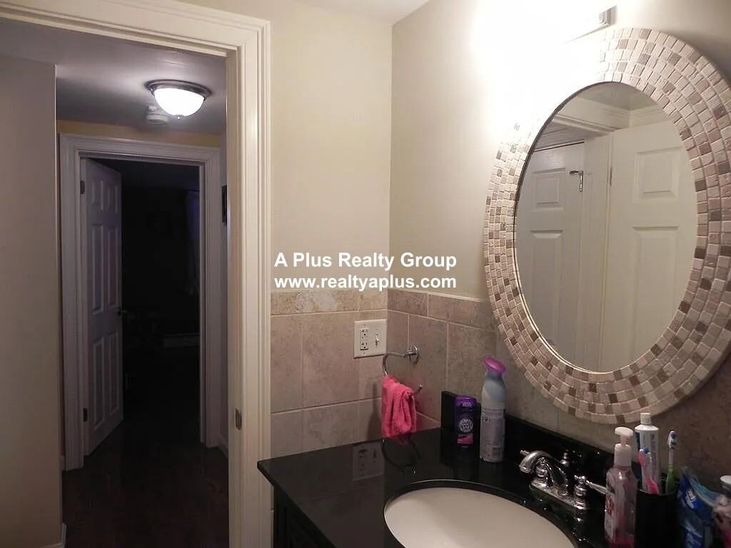 Sea St #1 - Photo 5 of 13