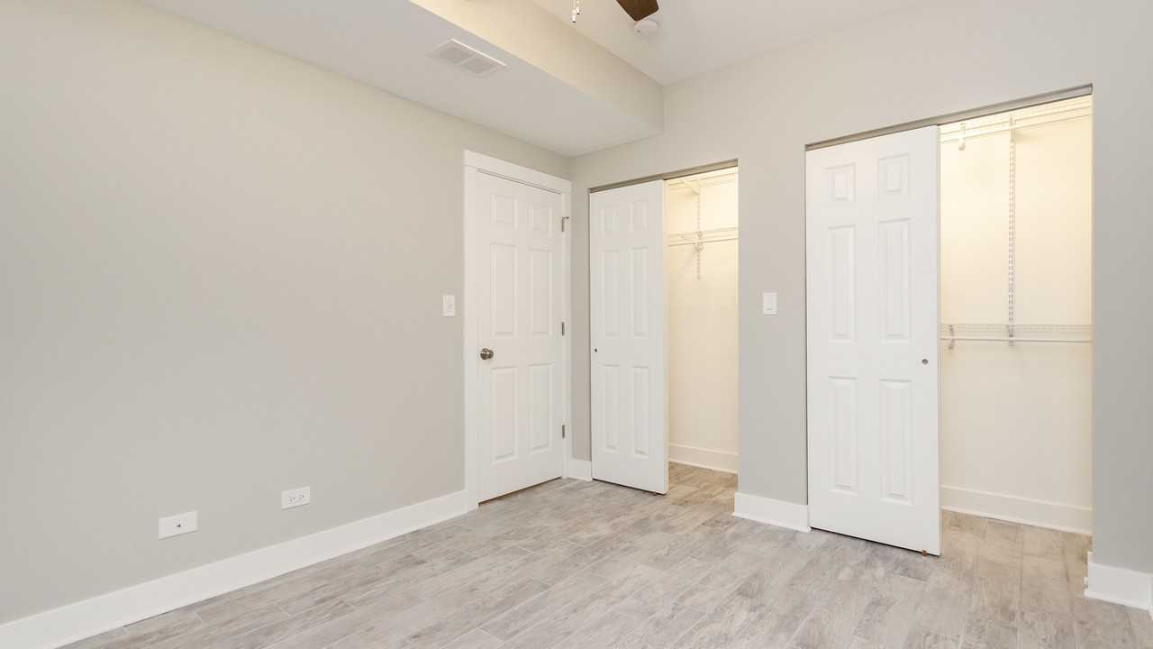 1055 N Wolcott Ave #GF - Photo 7 of 10