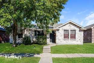 1933 Rosa Parks Blvd - Photo 1 of 1