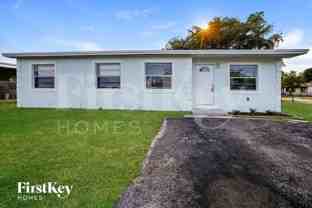 2121 Nw 28th Ter - Photo 1 of 1