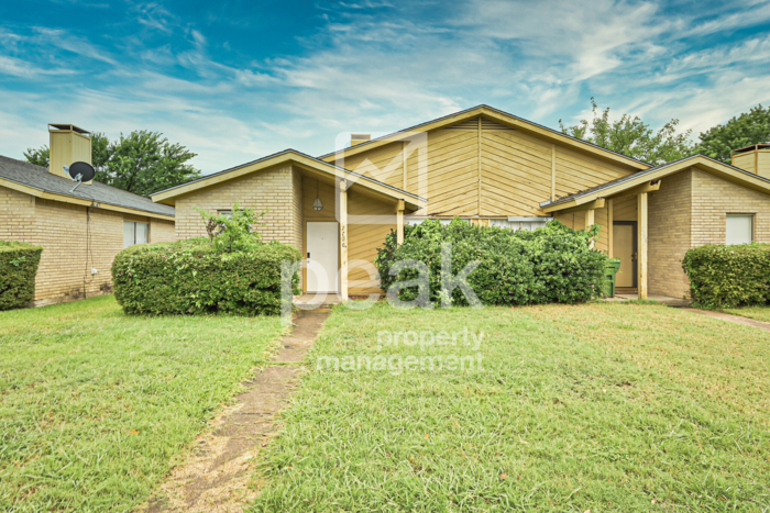 2714 Saint George Pl - Photo 2 of 26